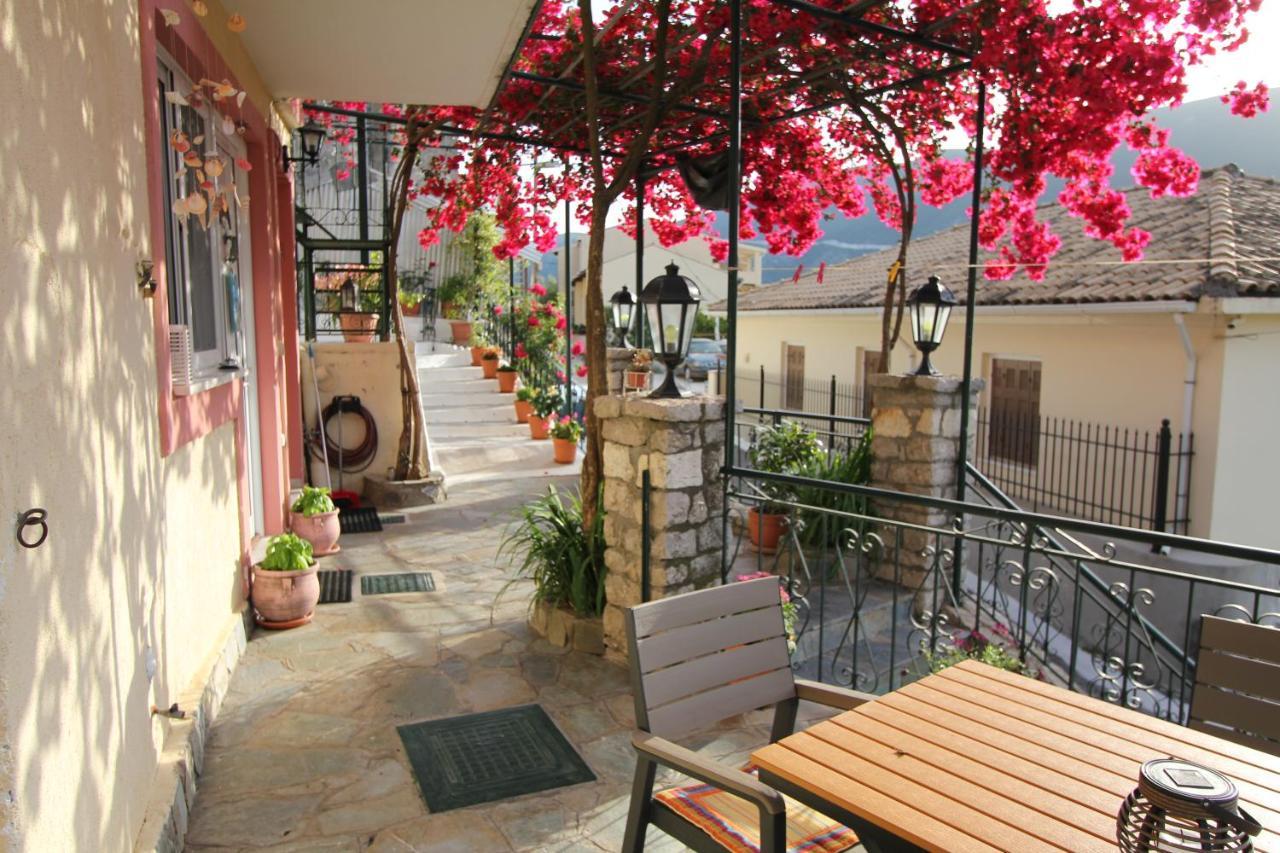 Vasiliki Blue Apartment ภายนอก รูปภาพ